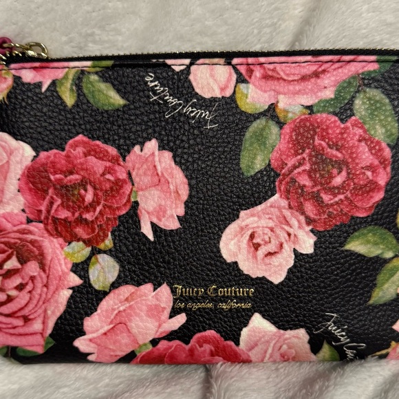 Juicy Couture Handbags - 💜🩷Juicy Couture Black and Pink Floral Clutch NWOT
